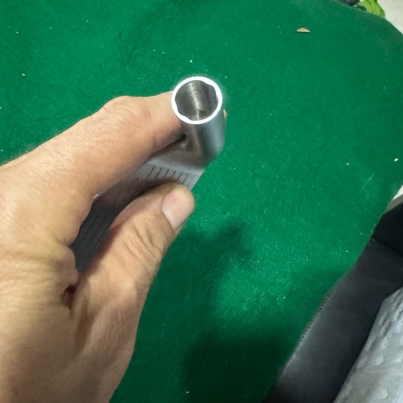 Tour  Edge Iron 7 Heads New 
Available in right and left handed - Picture 9 of 16